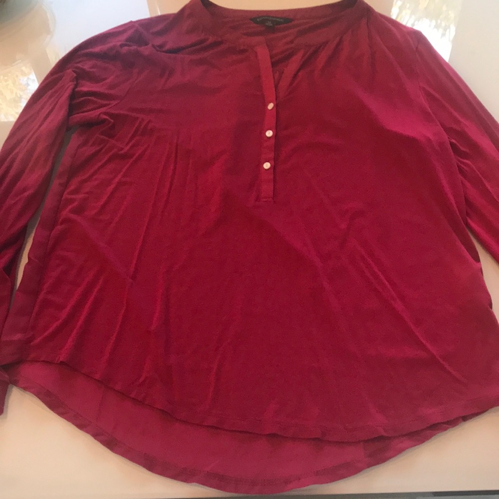 Top with 3 buttons. Pull over